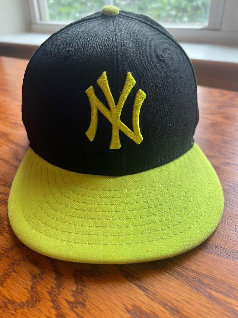 New Era NY Yankees Summer Pop 59FIFTY Fitted Hat Black/Neon Green Sz 7 1/8